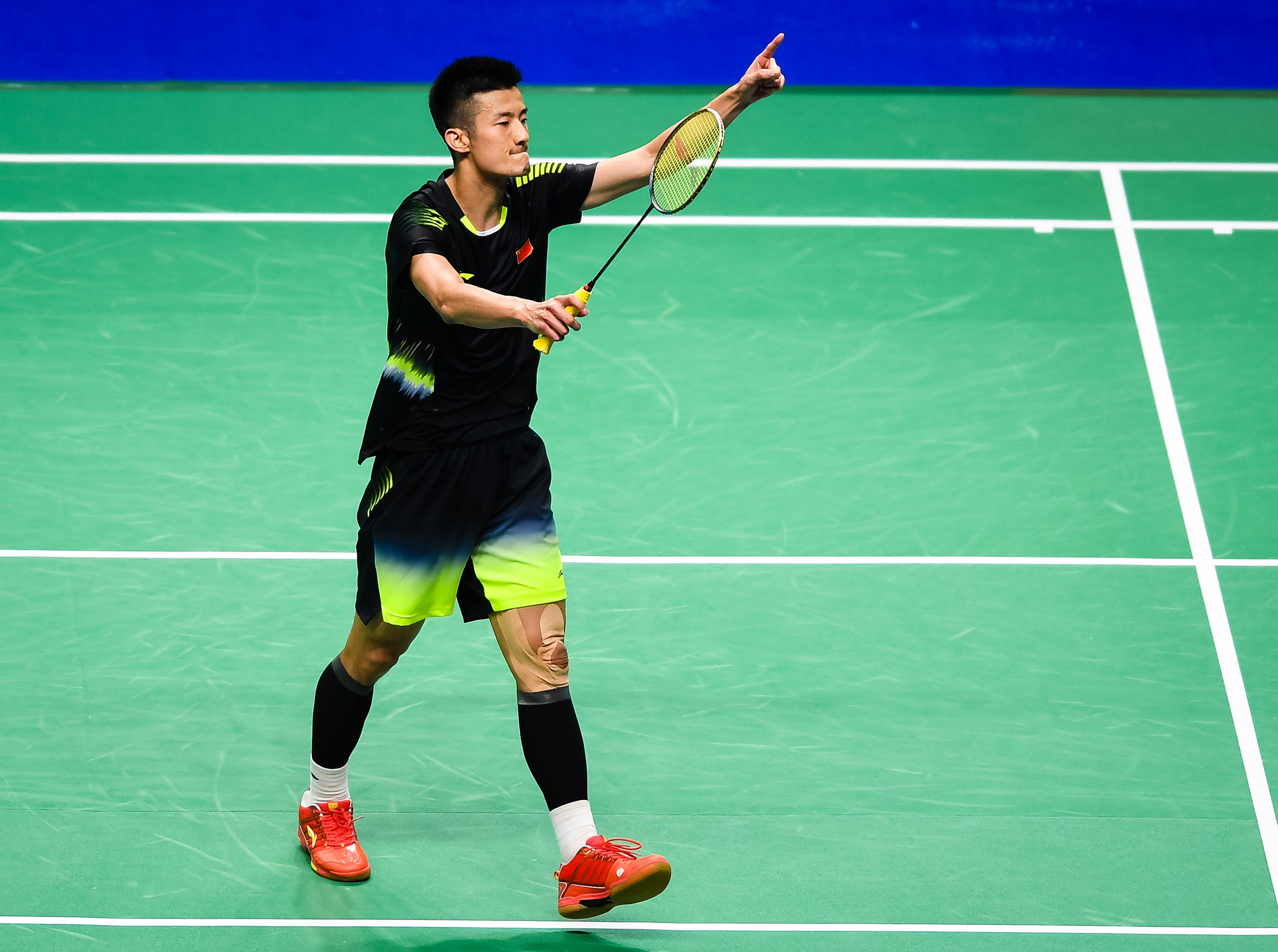 关于印尼羽毛球队绝杀日本羽毛球队，谌龙关键制胜的信息