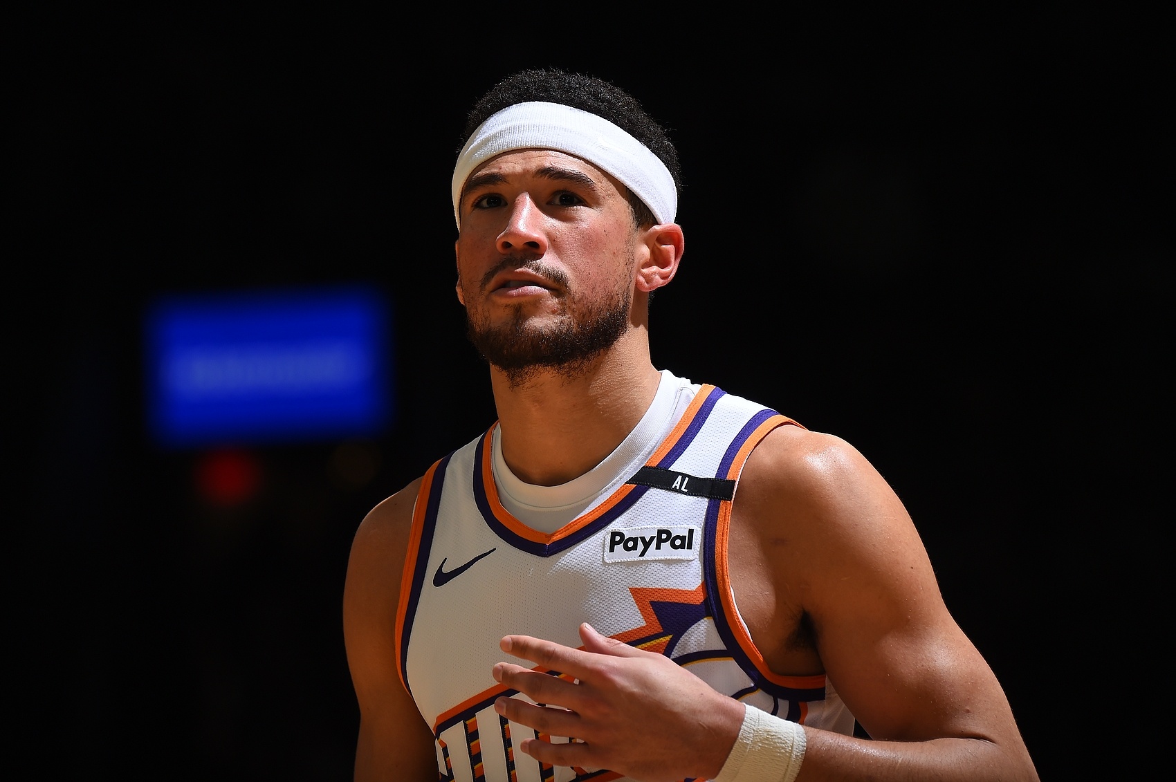 勇士翻盘波兰男篮，布克高光表现的简单介绍