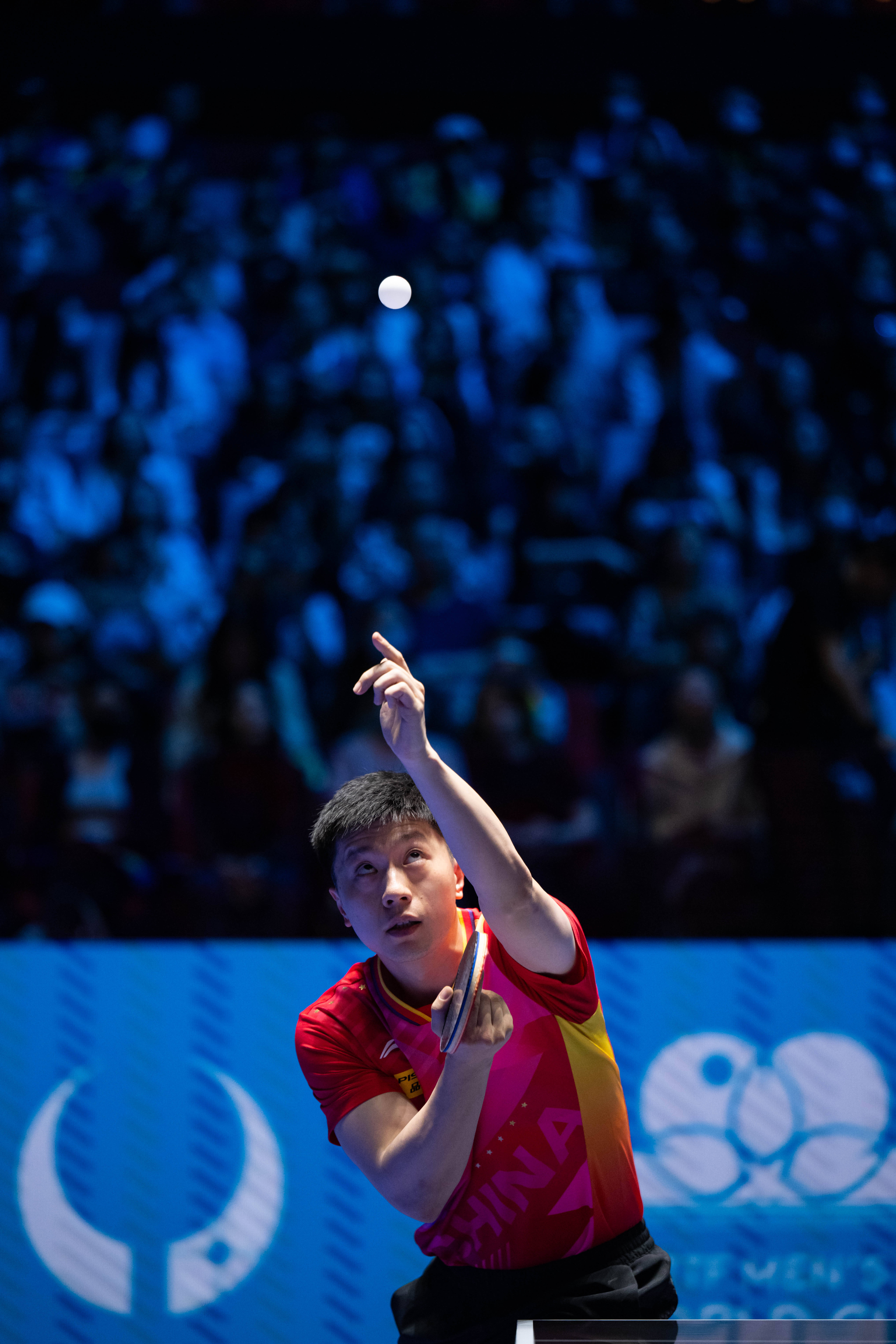 英国乒乓球队逆转法国乒乓球队，马龙惊艳世界