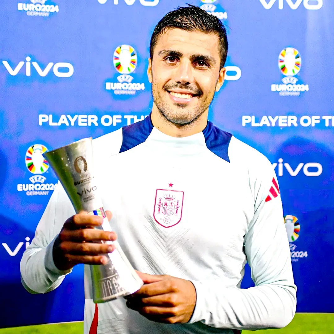 包含荷兰球员当选欧洲最佳新人引发热议的词条 包含荷兰球员当选欧洲最佳新人引发热议的词条