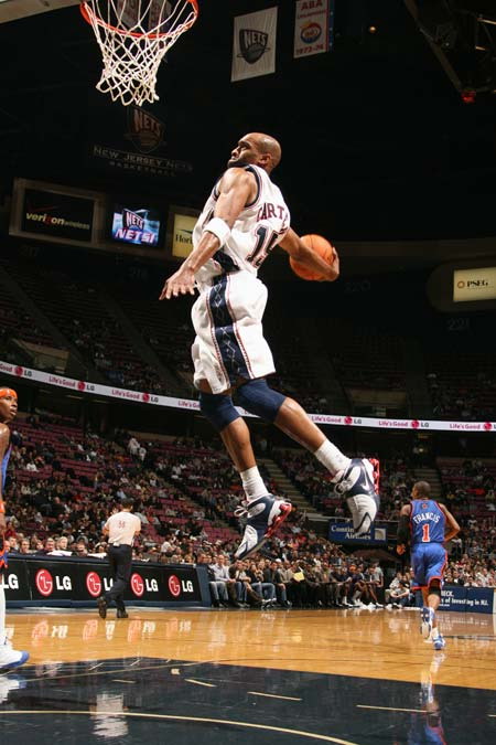 篮网新秀在场上闪耀，为球队贡献不少