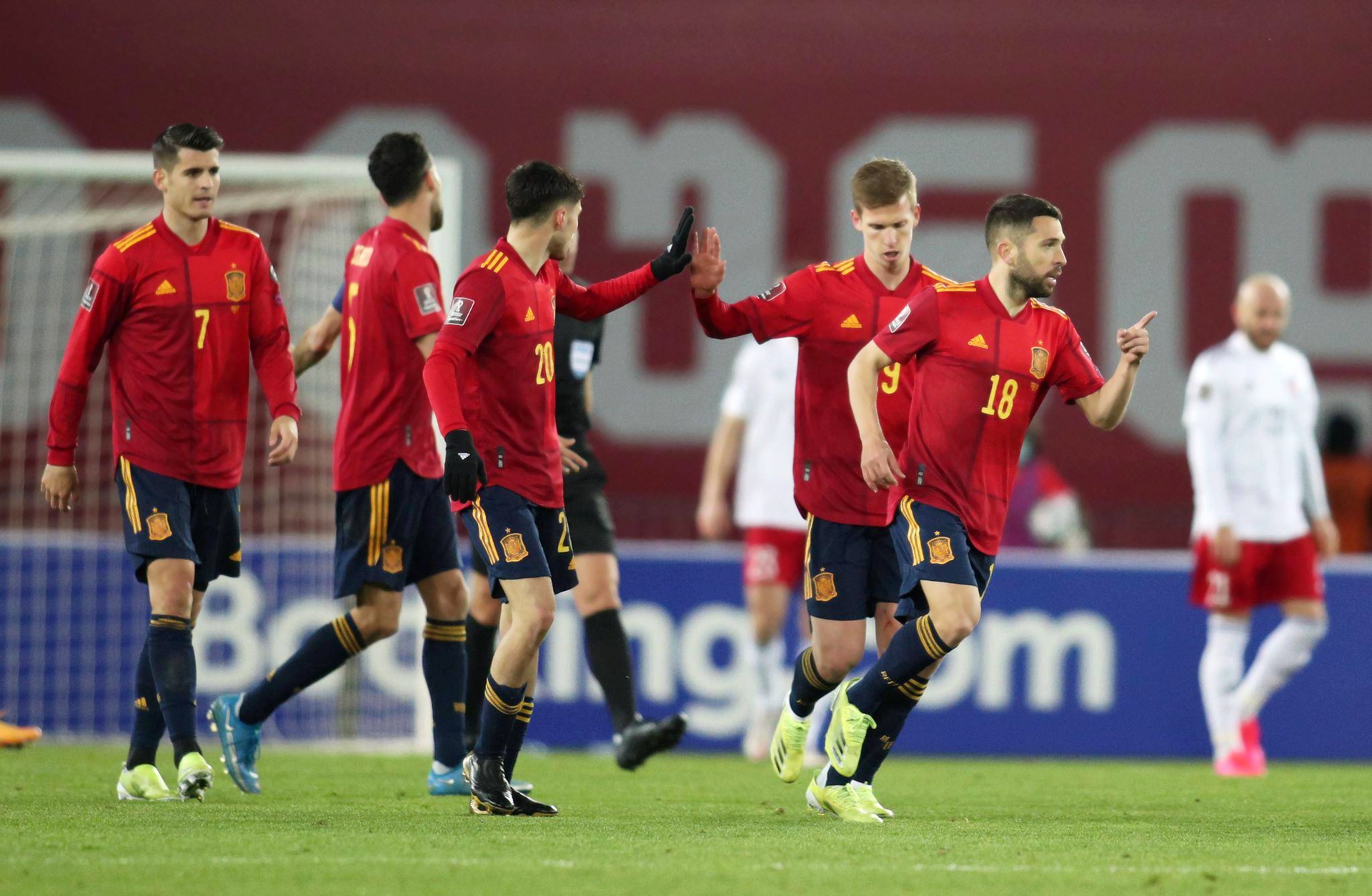 开云下载-包含球员伤愈复出，备战欧洲联赛关键战的词条