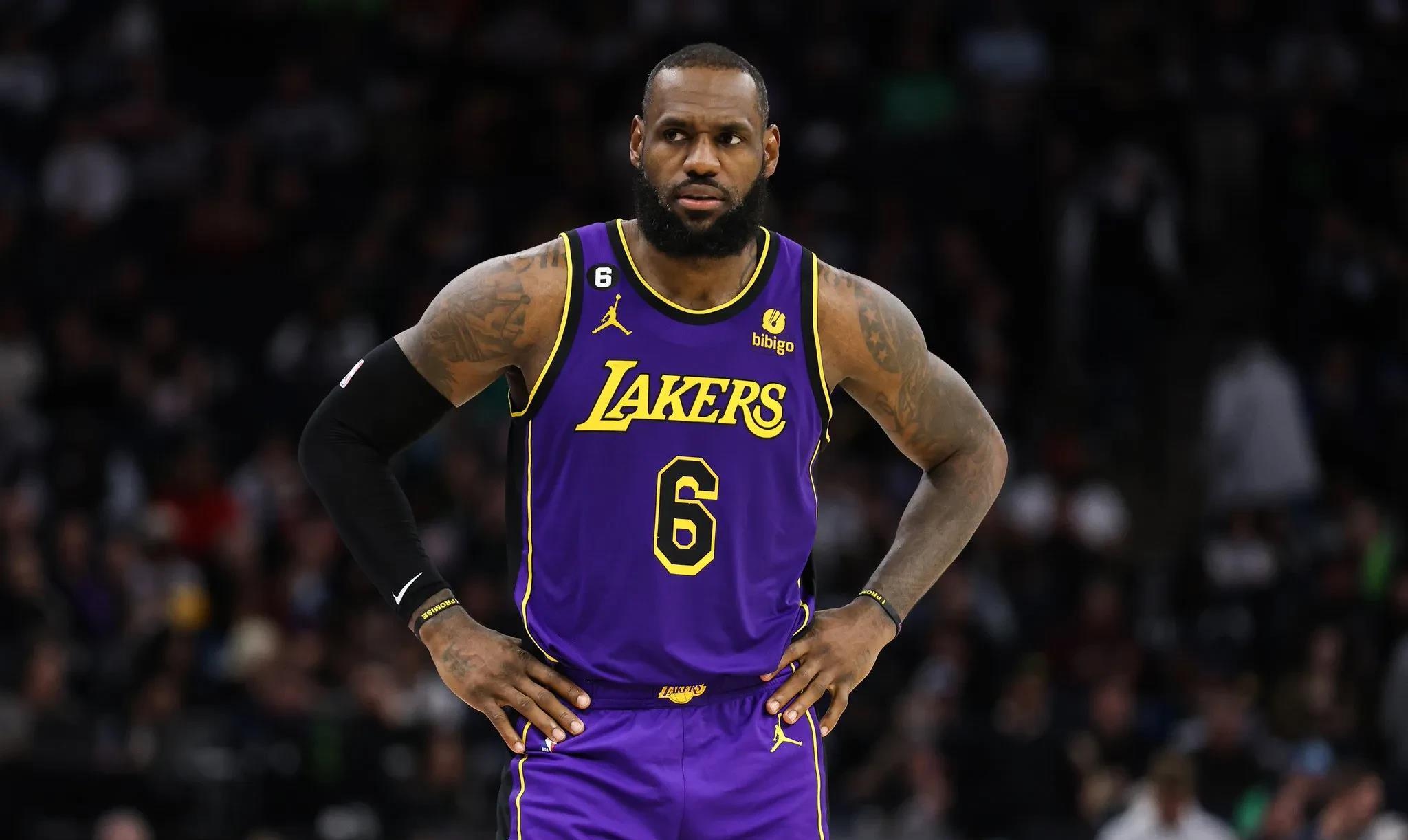 尼克斯取胜开拓者，攀升东部排名的简单介绍