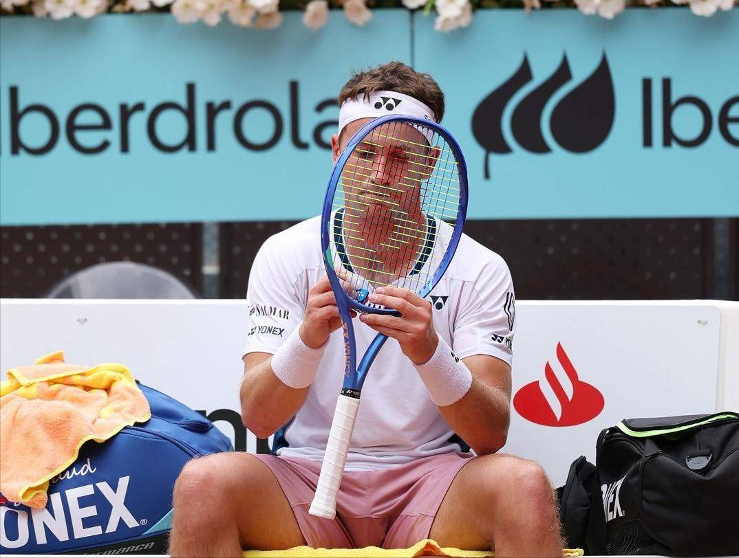 关于ATP总决赛轻取法网，鲁德关键制胜的信息