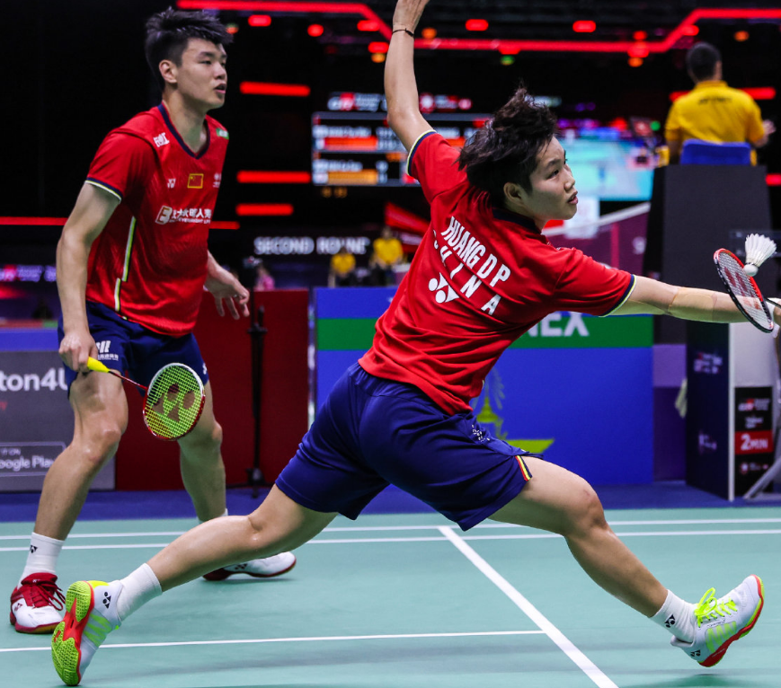 韩国队完胜印度队，黄鸭组合带队取胜