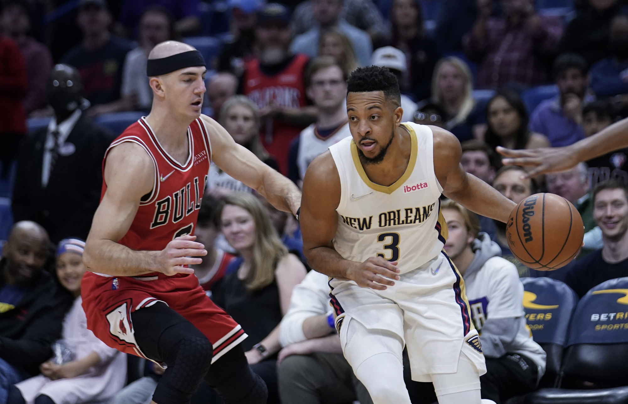 包含青岛队逆转鹈鹕，德罗赞统治全场的词条