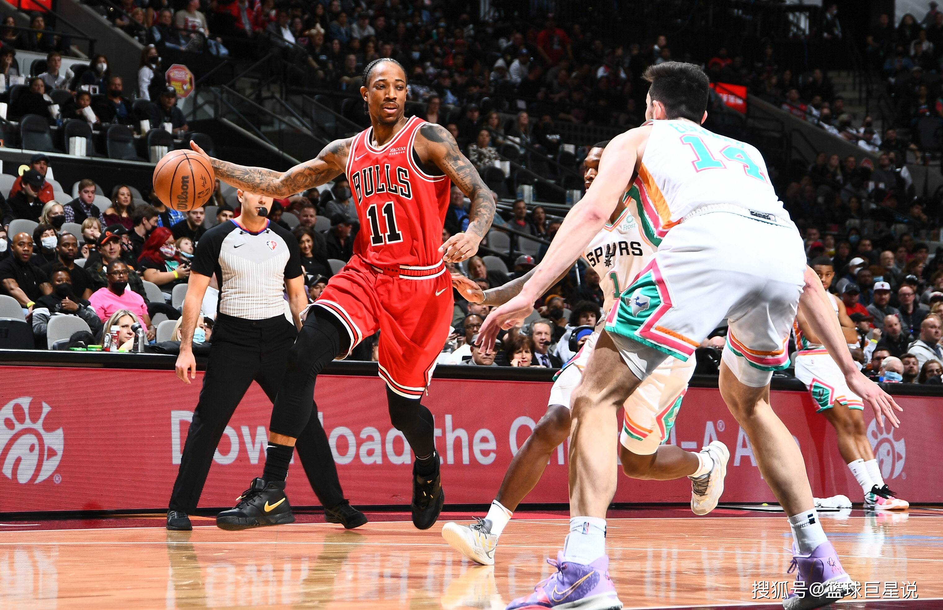 包含青岛队逆转鹈鹕，德罗赞统治全场的词条